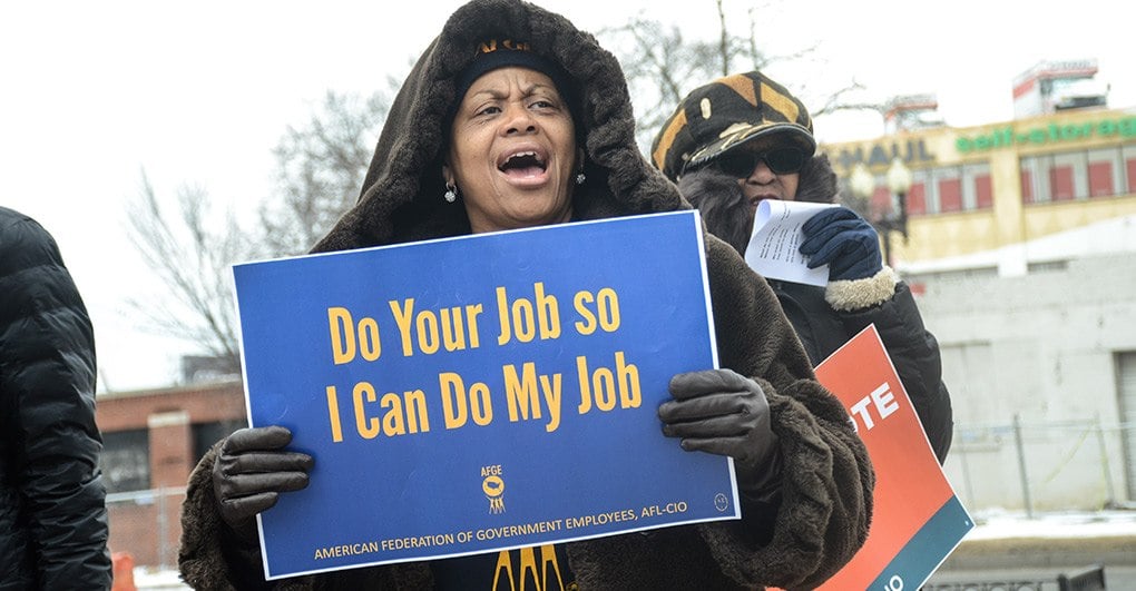AFGE Urges Congress to Avoid Government Shutdown