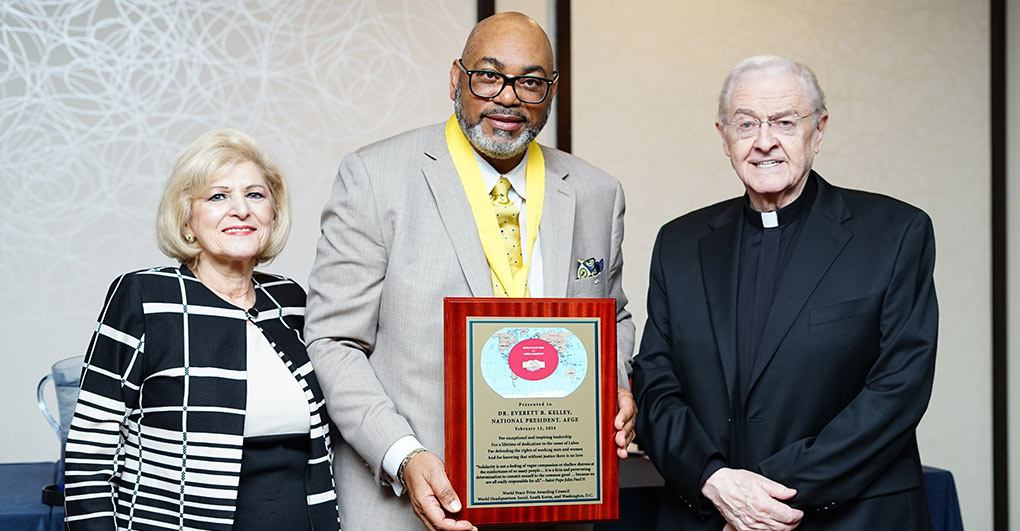 AFGE President Everett Kelley Is First Male Recipient of 3 World Peace Prize Awards