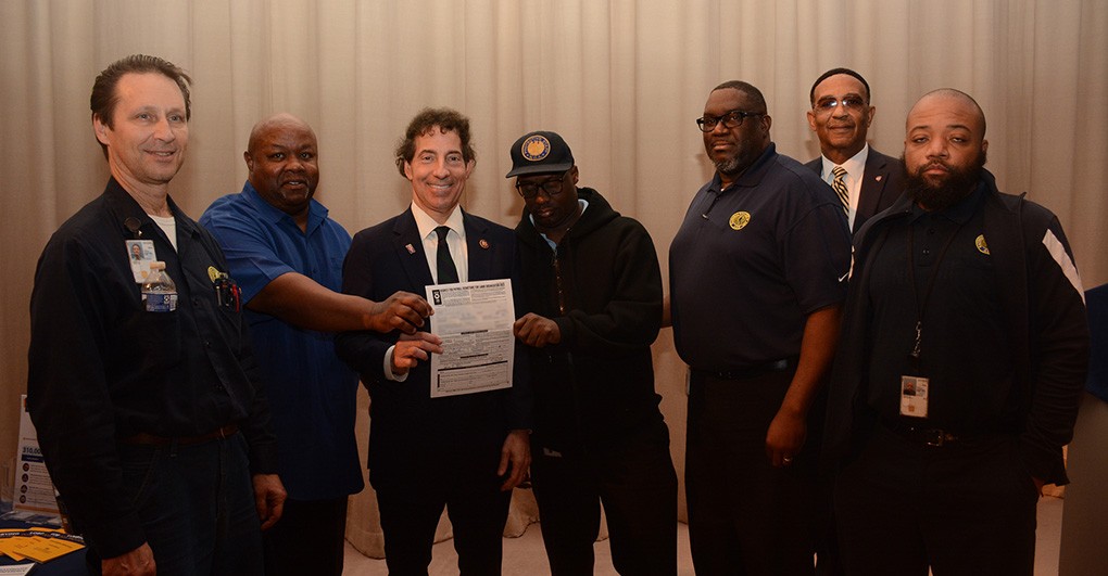 Rep. Raskin Joins AFGE National Gallery of Art Local