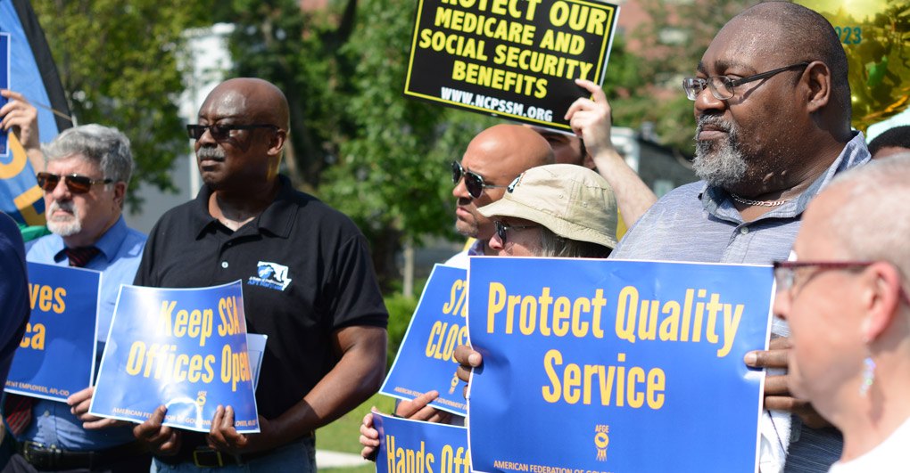 Members and Allies Stand Up to Save Social Security Field Offices